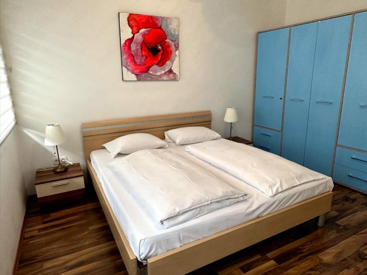 Willy Studio Apartment Frankfurt Francoforte sul Meno Esterno foto